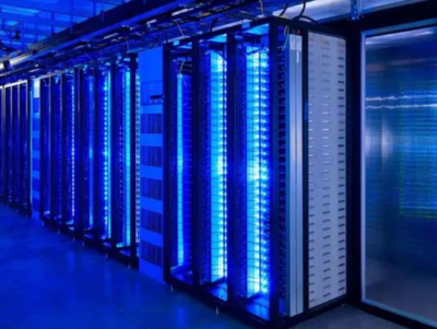 租用一臺服務(wù)器的費用一年要多少錢?